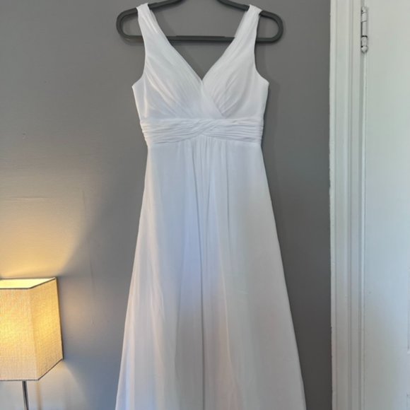 Long White Dress Size 2 - Picture 1 of 6